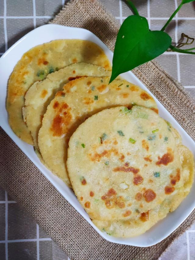 豆渣别浪费加俩鸡蛋一碗面粉做出来的饼酥脆多层还能减脂瘦身