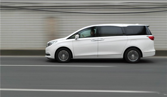 上汽大众威然对比别克GL8,谁更符合你呢