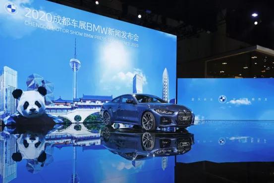 新一代撩妹神器,全新宝马4系预售36.50万起,搭2.0T发动机