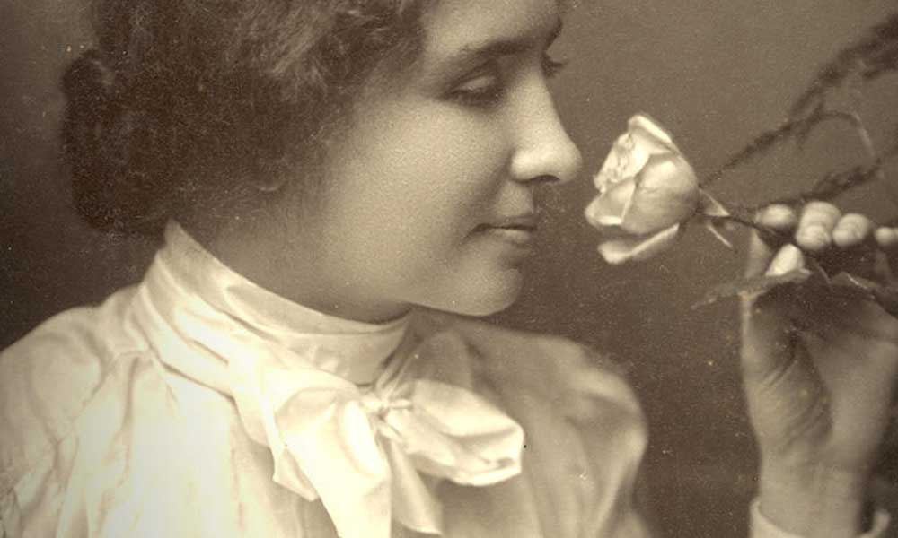 海伦全国空降高端模特预约