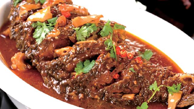 大厨教你"红烧鲤鱼"家庭式做法,味道一点不比外面差