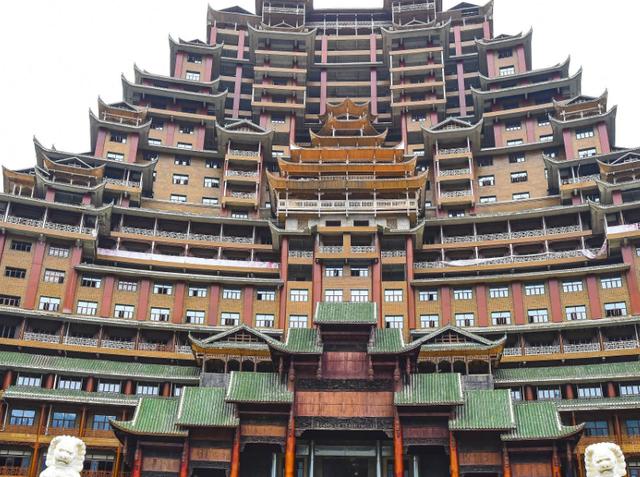 贵州耗资两亿的建筑走红,申报3项吉尼斯世界纪录,却是