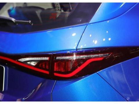 悬挂大众思皓车标，江淮嘉悦X8成都车展亮相