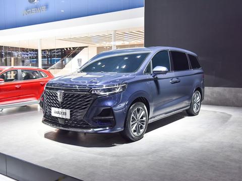 荣威全新MPV荣威iMAX8亮相，搭2.0T动力，或下半年上市！