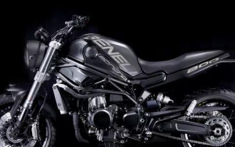 是贝纳狮子800高清真车展，还是上市今年？