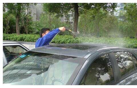 汽车被暴晒一天后，需要做好这3点，否则等着拉去修车厂吧