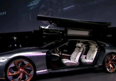 竺延风、卢放，发布PPT概念车别让岚图变“乱涂”