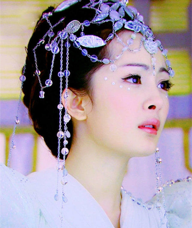 女星最美古装,杨幂的夕瑶,刘亦菲的小龙女,谁的颜值更