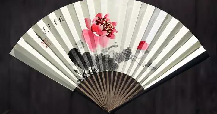 一位宣扇“守艺人”的扇缘...