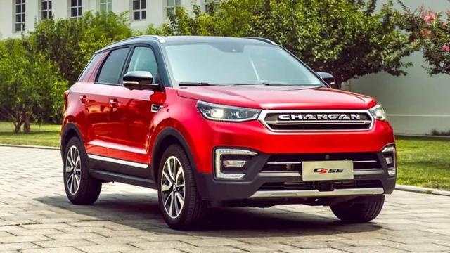 品牌、动力、价格区间都相同,选轿车还是SUV?关键在于车型级别