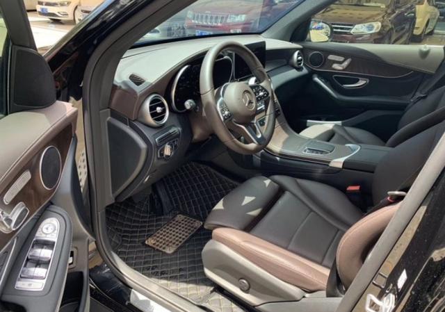 glc260l内饰颜色,奔驰glc260l内饰颜色 43万元买奔驰glc260l,遇到凌志es200,两车主的境遇都差不多