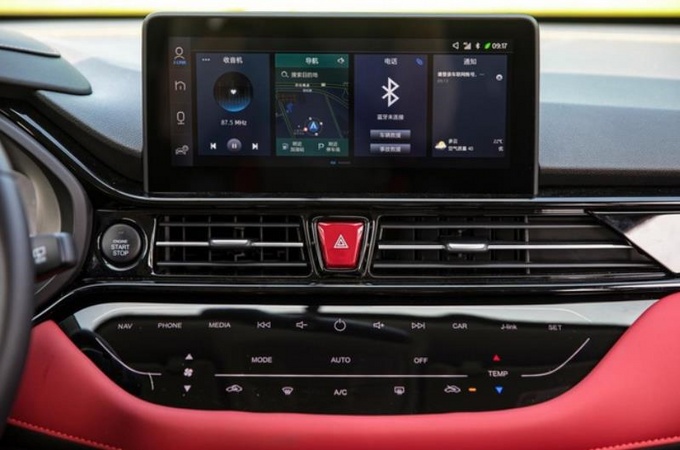 10万块超值小型SUV 江淮嘉悦X4比名爵ZS到底好在哪?