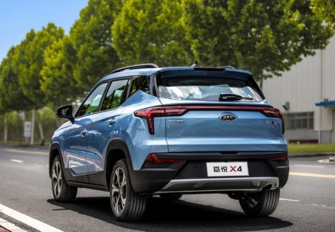 10万块超值小型SUV 江淮嘉悦X4比名爵ZS到底好在哪?