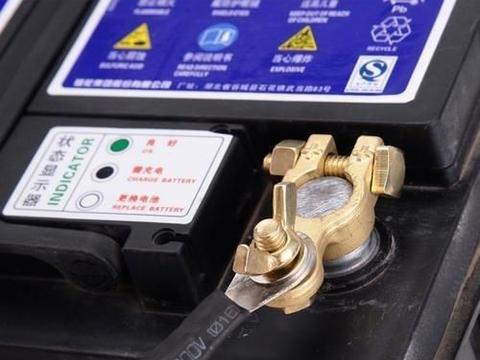 四种对汽车电池伤害大的行为有多少？你要注意开车