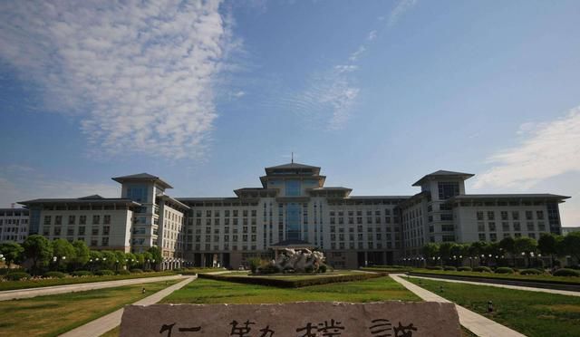 南京农业大学大排名_四年录取数据告诉考生,考入南京农业大学要多少分