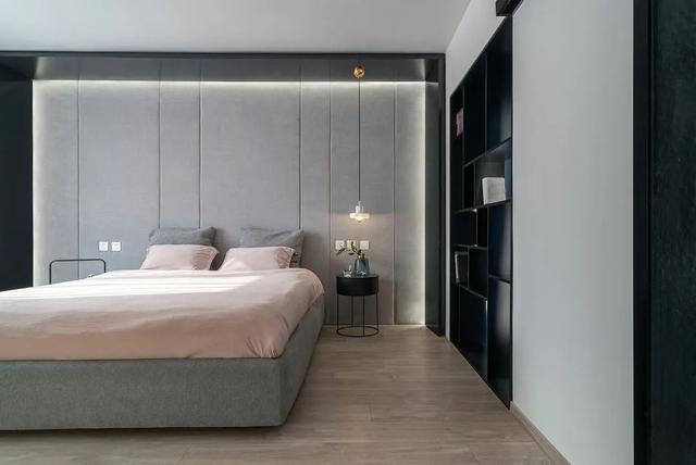 北京夫妻晒出150㎡二手房,毫无豪华感,一进屋却被吸引,太高级