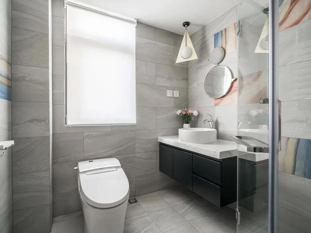 北京夫妻晒出150㎡二手房,毫无豪华感,一进屋却被吸引,太高级