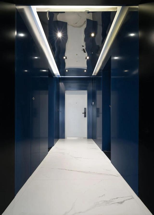 北京夫妻晒出150㎡二手房,毫无豪华感,一进屋却被吸引,太高级