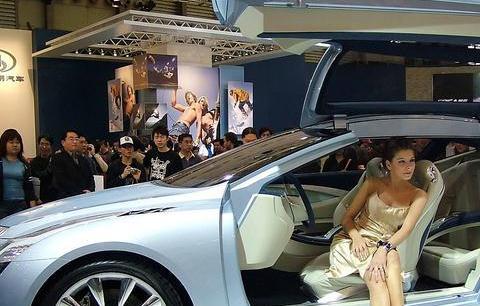 新手买车应该注意些什么，避免上受骗！