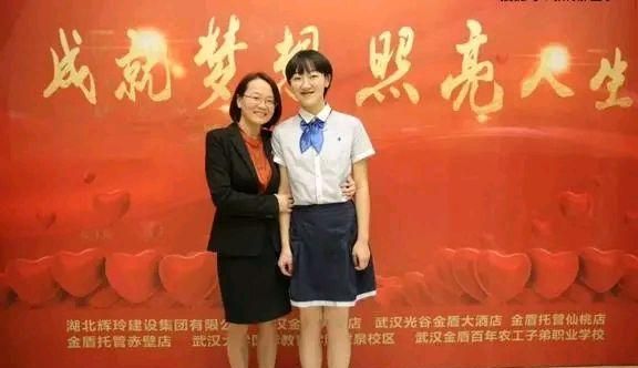 2020高考状元排名_2020年各省高考状元去向表出炉,20个北大,22个清华