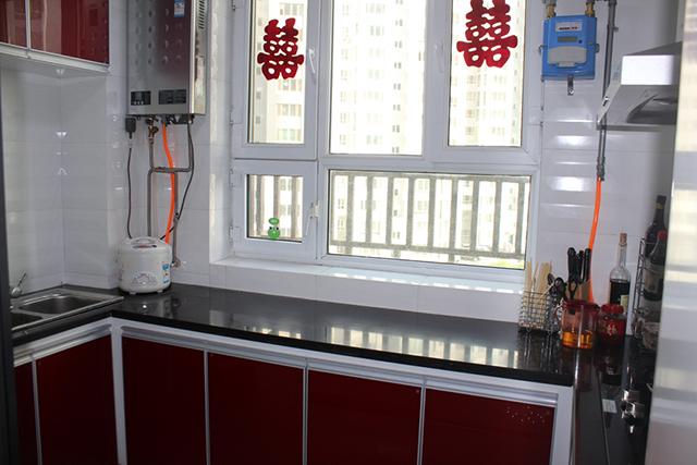 花11万装修110平婚房,妈妈还专门绣十字绣,喜庆又温馨