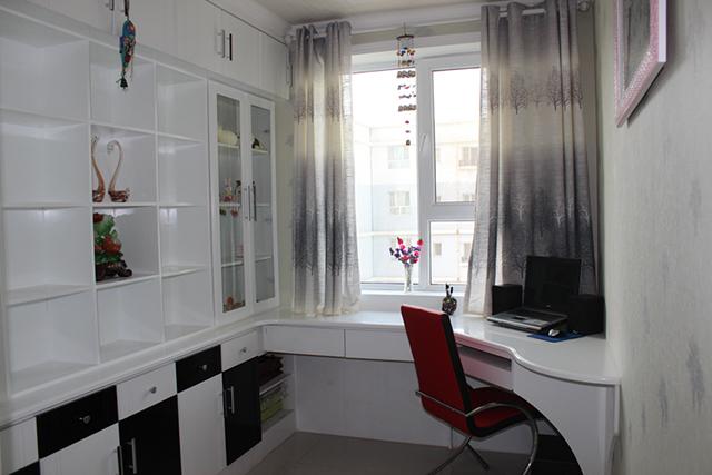 花11万装修110平婚房,妈妈还专门绣十字绣,喜庆又温馨