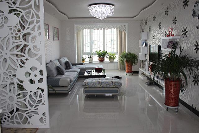 花11万装修110平婚房,妈妈还专门绣十字绣,喜庆又温馨