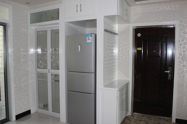 花11万装修110平婚房,妈妈还专门绣十字绣,喜庆又温馨