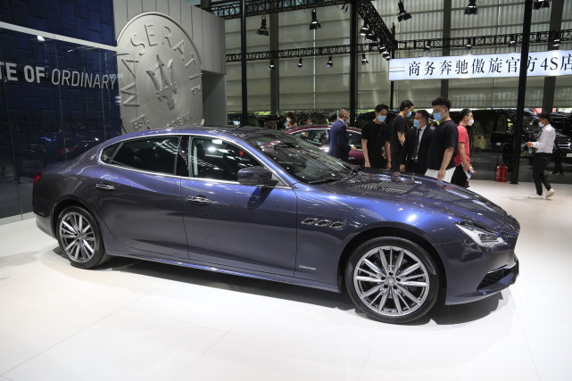 玛莎拉蒂Quattroporte总裁轿车,粤港澳大湾区车展实拍!