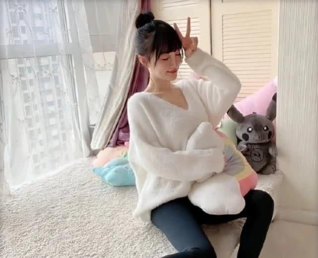如果李小璐PGone再穿情侣装,贾乃亮方喜欢微博