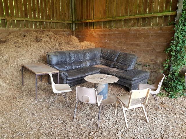 订房爆满,英国农场主嗅到商机,1000英镑出租自家牛棚一周