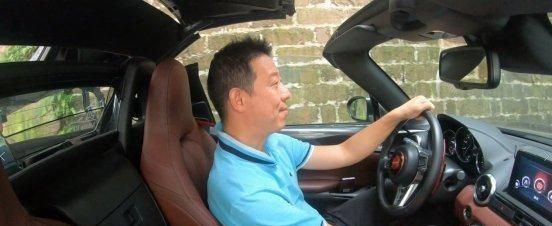 300000辆跑车,林海赛车平顶山曲线(视频)