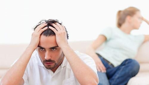 丈夫让妻子卖陪嫁房换二套房,并拿十万嫁妆装修,妻子:房没我名