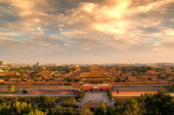 到中国旅游,英国人疑惑:这东西这么贵,你们人人都能喝?