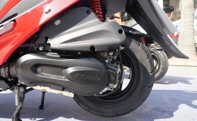 光阳又一实力派!8马力125cc,车重106kg+仪表盘,仅7600起