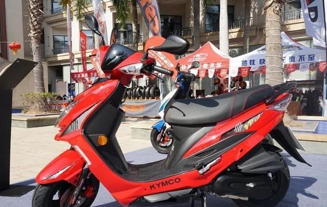 光阳又一实力派!8马力125cc,车重106kg+仪表盘,仅7600起