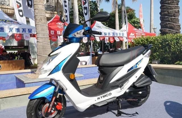 光阳又一实力派!8马力125cc,车重106kg+仪表盘,仅7600起