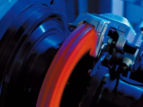 保养别忘了刹车系统，夏天容易热衰竭