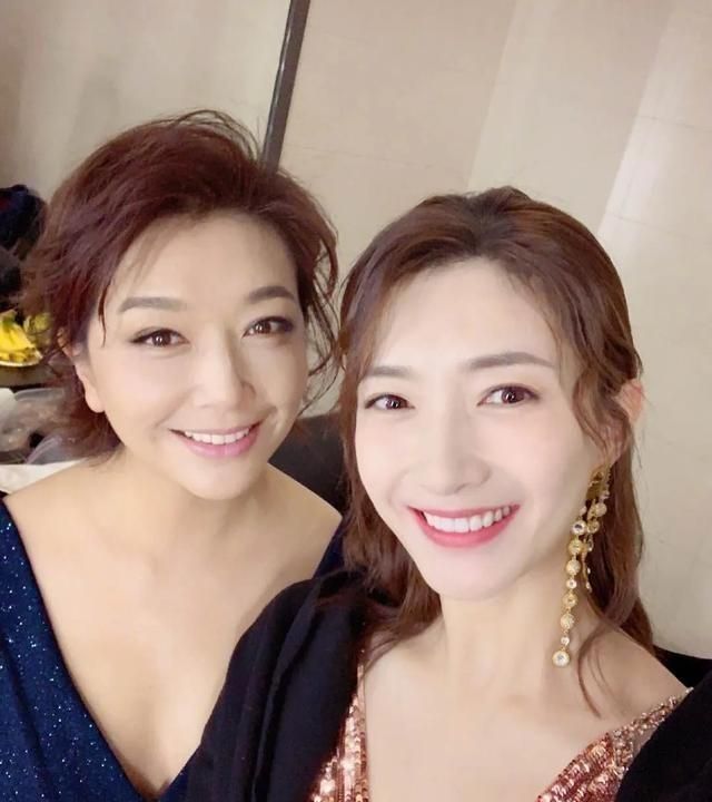 同样是校花,秋雅火了沈佳宜火了,阮莞的扮演者年过30还要拼!