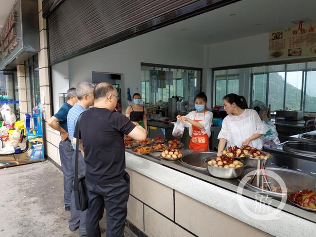 你笑起来真好看丨“卤蛋西施”家有个小型服务区 铺就舌尖上的致富路