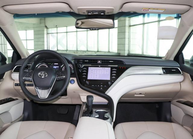 谁才是混动B级车首选?本田雅阁锐·混动对比丰田凯美瑞双擎