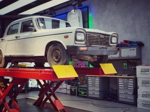 经历九九八十一难，为修复老上海，我们请来了“扫地僧”