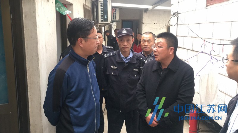 南通通州区西亭镇党员干部服务工作做到家 解决难题众人夸