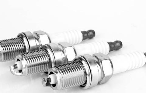 火花塞一次换几个，火花塞是做什么用的介绍