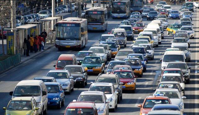 汽车不开最多可以停放多少天？