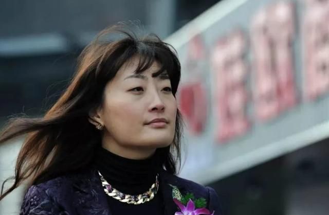 百亿富婆宗馥莉38年没谈过恋爱今老爸公开征婚男四肢健全