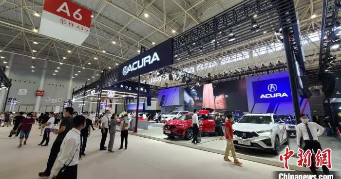 第十八届华中国际车展开幕 武汉迎来疫后首场大型展会