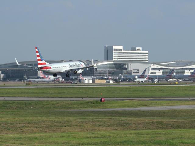 全球最大的飞机场,每一座都举世闻名,浦东机场仅排第4