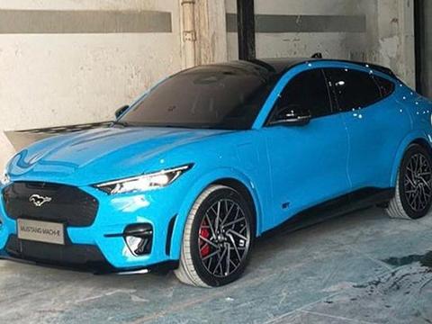 福特新作 全新纯电动SUV“野马”国内谍照曝光 将亮相北京车展