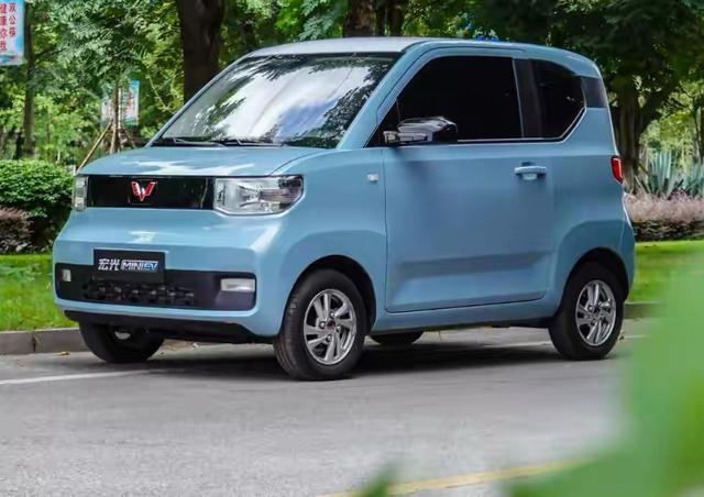 五菱宏光mini颜色大全,五菱宏光mini颜色全图 五菱宏光mini ev,预售订单超3万台,续航170km可坐4人